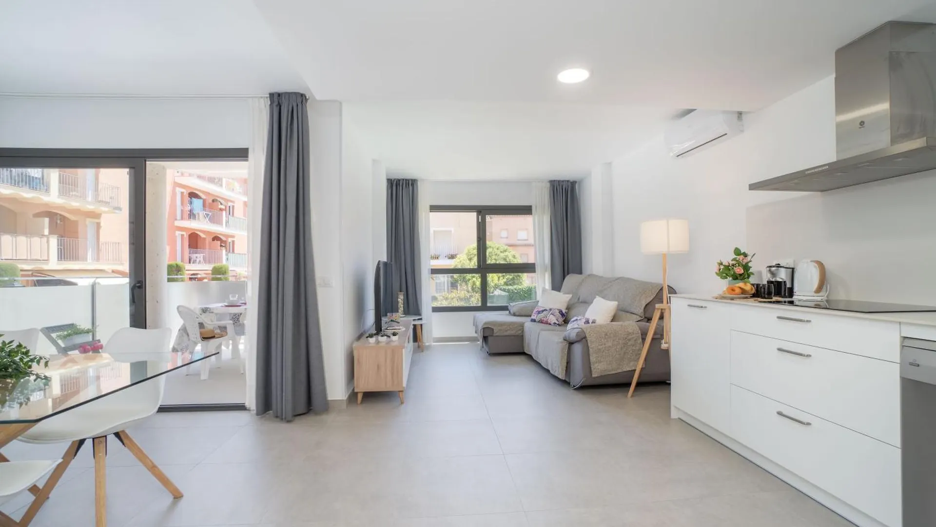 Apart-Rent Apartment Mimoses 0069 Empuriabrava Spain
