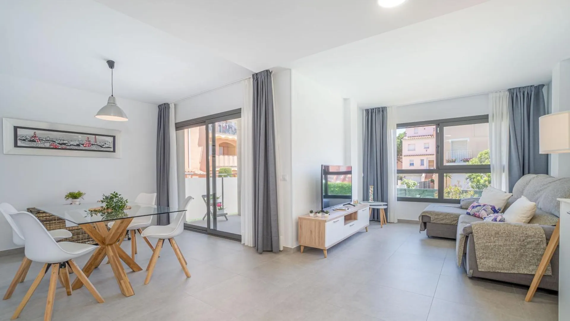Apart-Rent Apartment Mimoses 0069 Empuriabrava 0*,  Spain